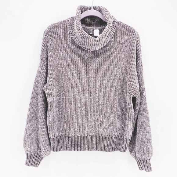 H&M Sweaters - H&M Chenille Turtleneck Sweater